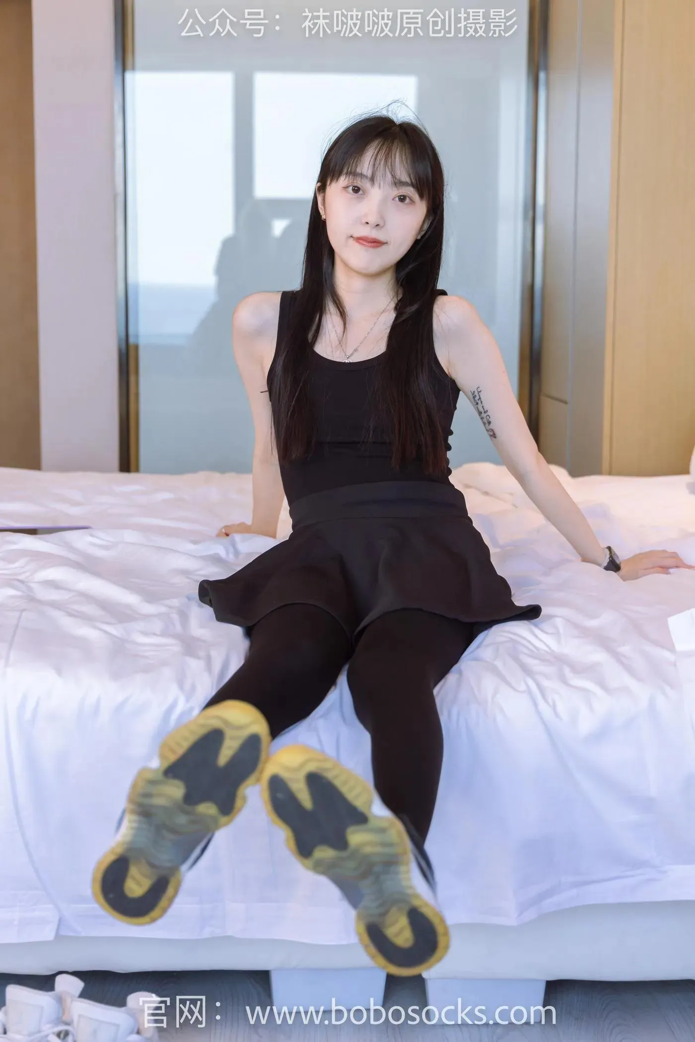 [BoBoSocks袜啵啵]NO.130 稚予-两双穿脏篮球鞋、厚黑丝 [145P]插图9